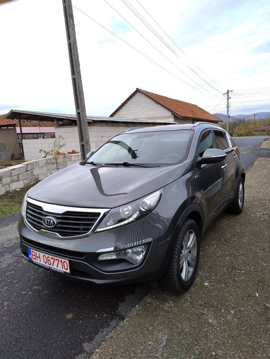 KIA sportage 4*4 2.0 crdi 2012
