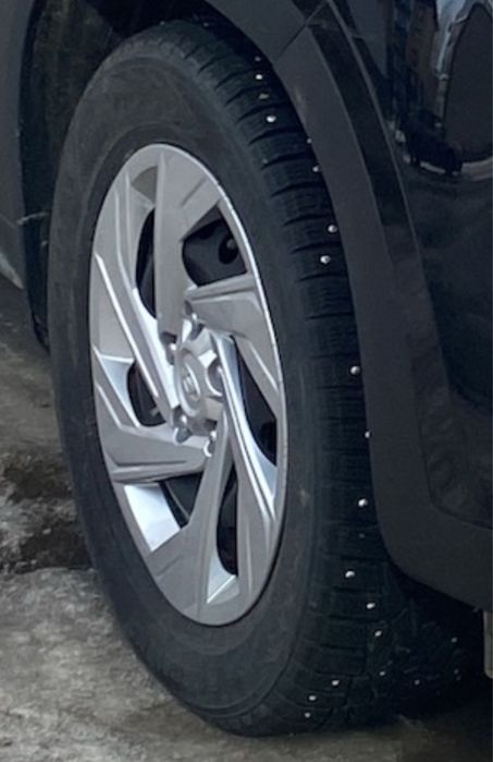 Резина б/у комплект 4 шт 205/65/16