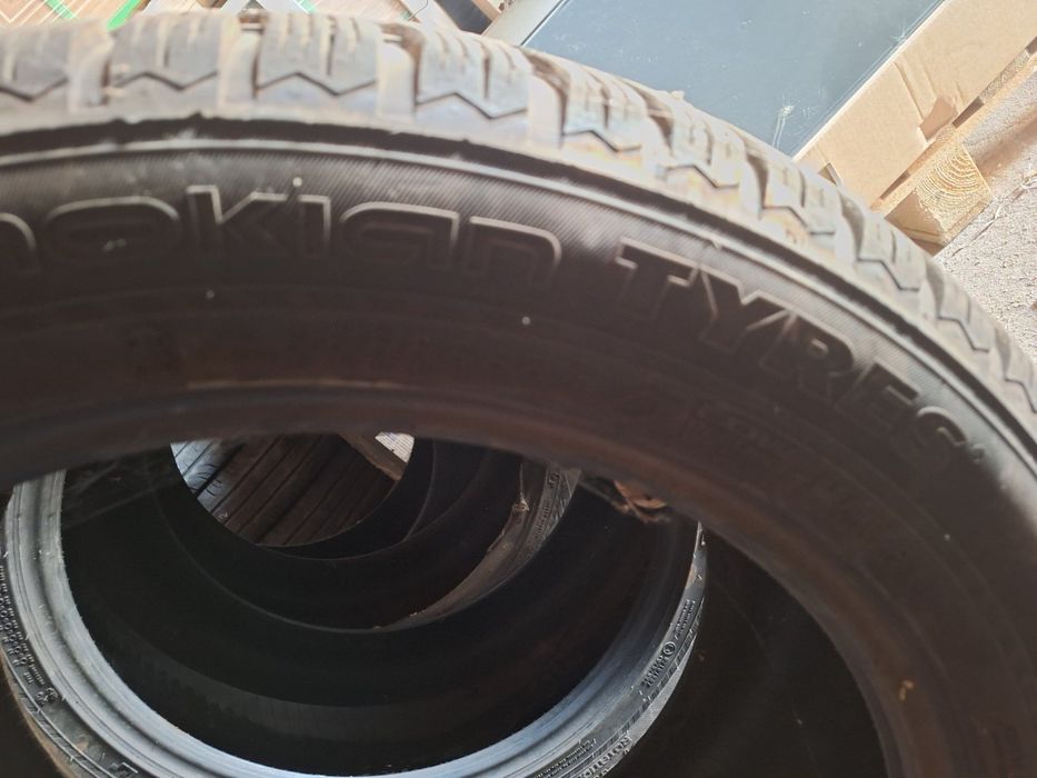 Зимни Гуми Nokian TYRES 285/45/20