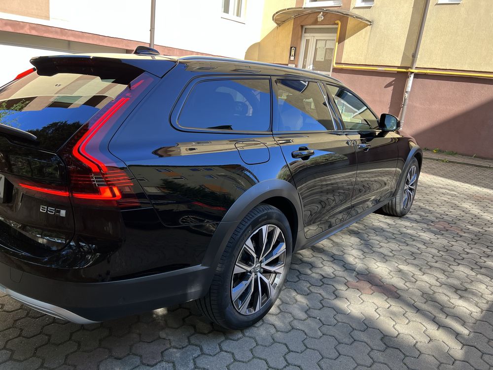 Volvo V90 Cross Country, Vanzare / Predare Leasing