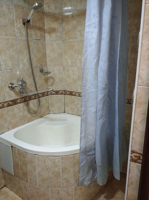 Tuzel 1 uy sotiladi avto parkovkasi bor maktab bog’cha metro yaqin