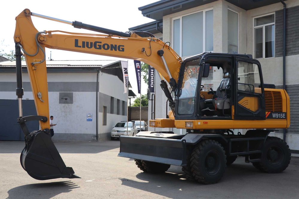 Колесный экскаватор Liugong W915E, Lizing/Kredit