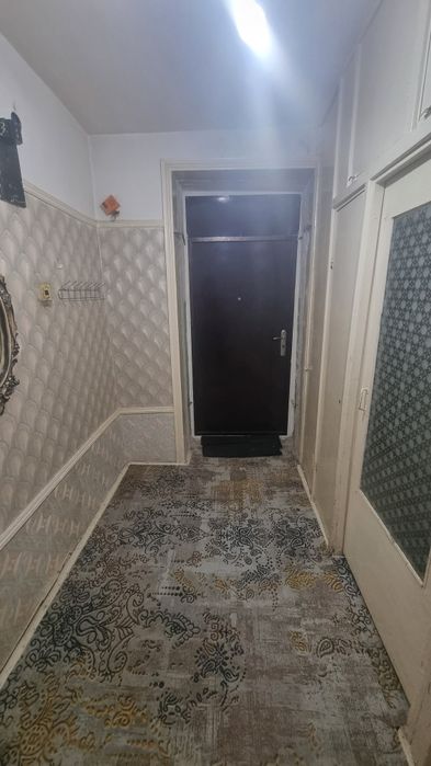 1 xona 2 xona qilingan Navoiy shahardaUY SOTILADI