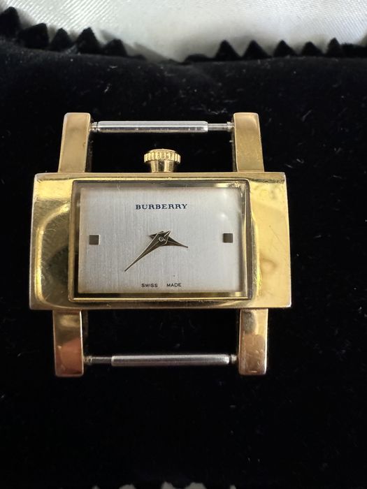 Продам часы Burberry Gold