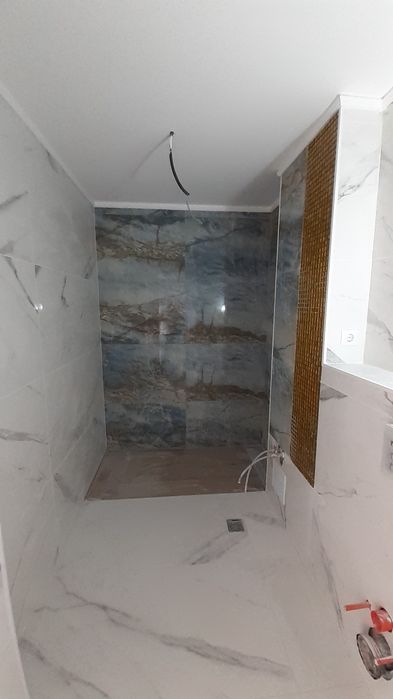 Meseriasi gresie ,faianță, zugravit