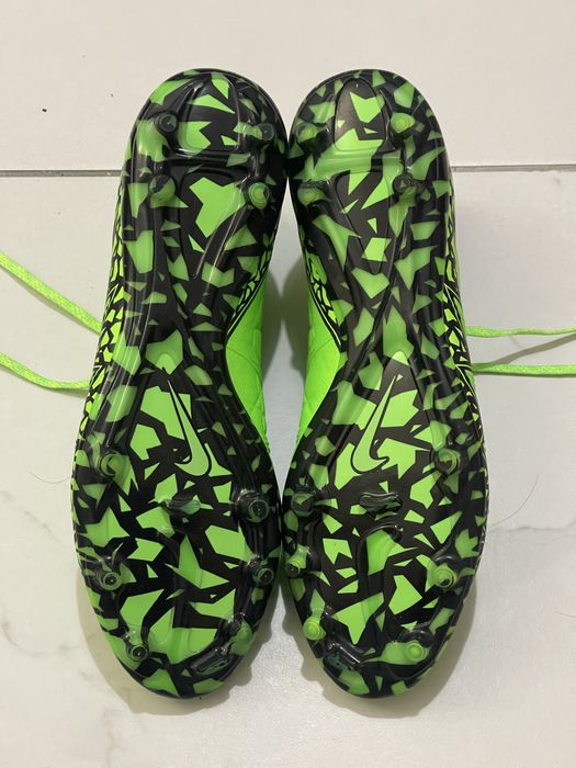 Ghete de fotbal nike