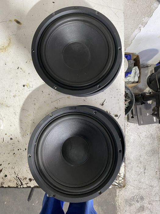 Ниско честотни 10 инчови говорители CANTON