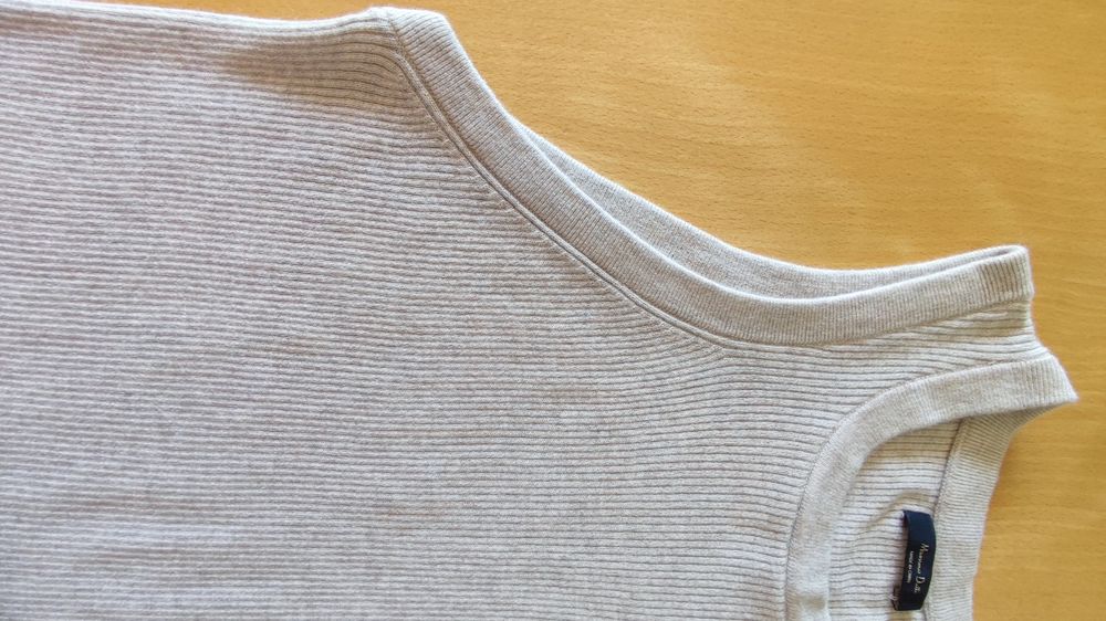 Фин вълнен топ Massimo Dutti