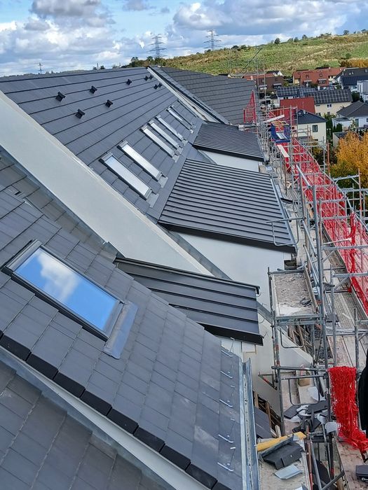 Avem experienta necesara pentru a crea si repara orice tip de acoperis