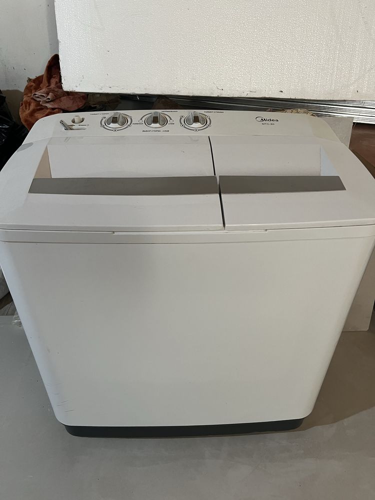 Стиральная машинка Midea