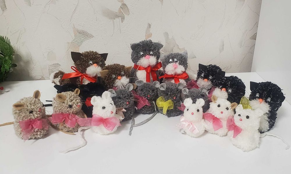 Коледни играчки за деца, колеги, близки