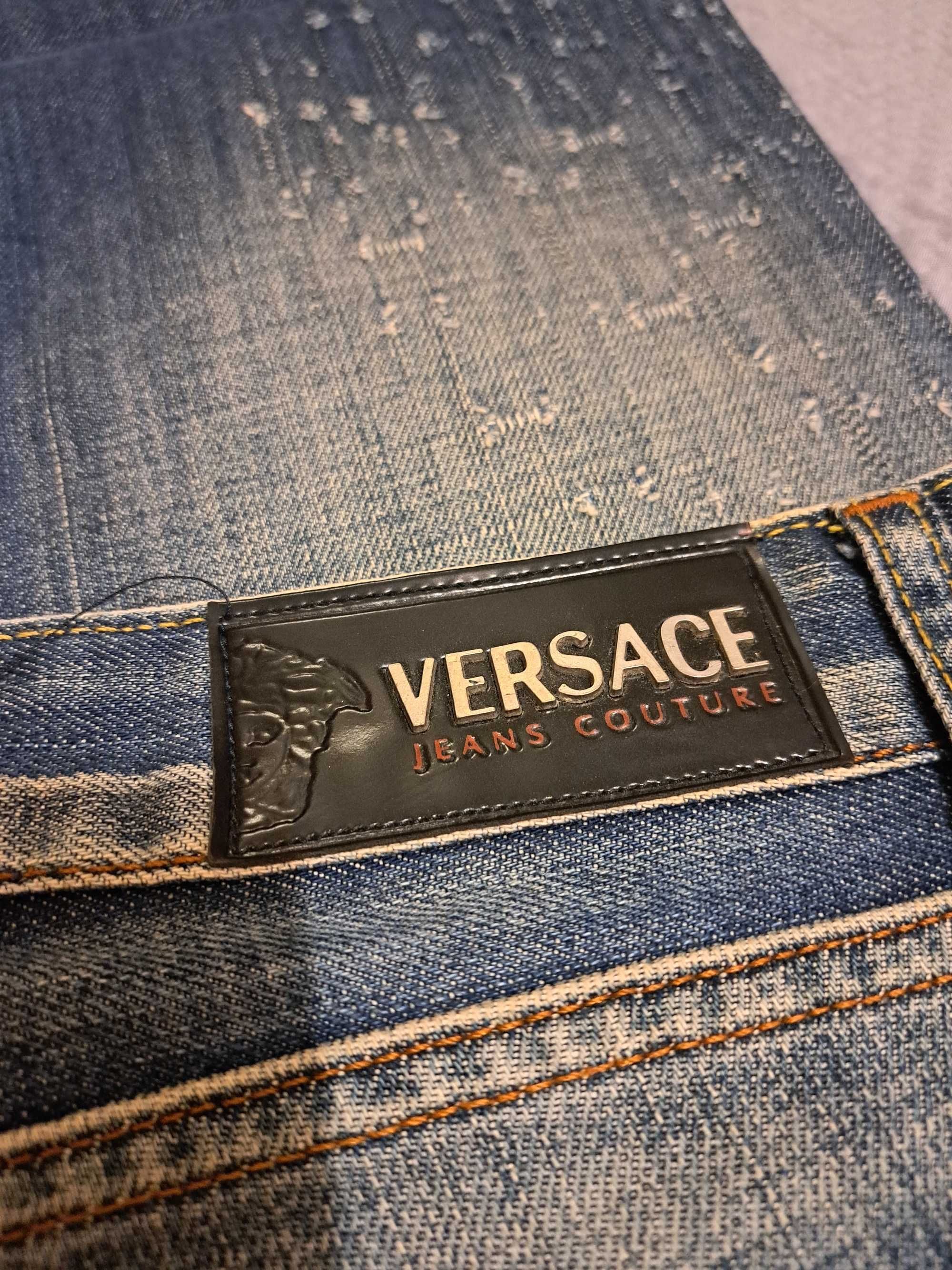 Дамски нови дънки Versace, С размер, 20лв, нови