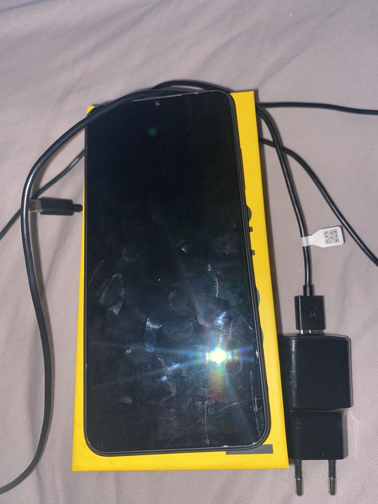 Продам смартфон poco M5