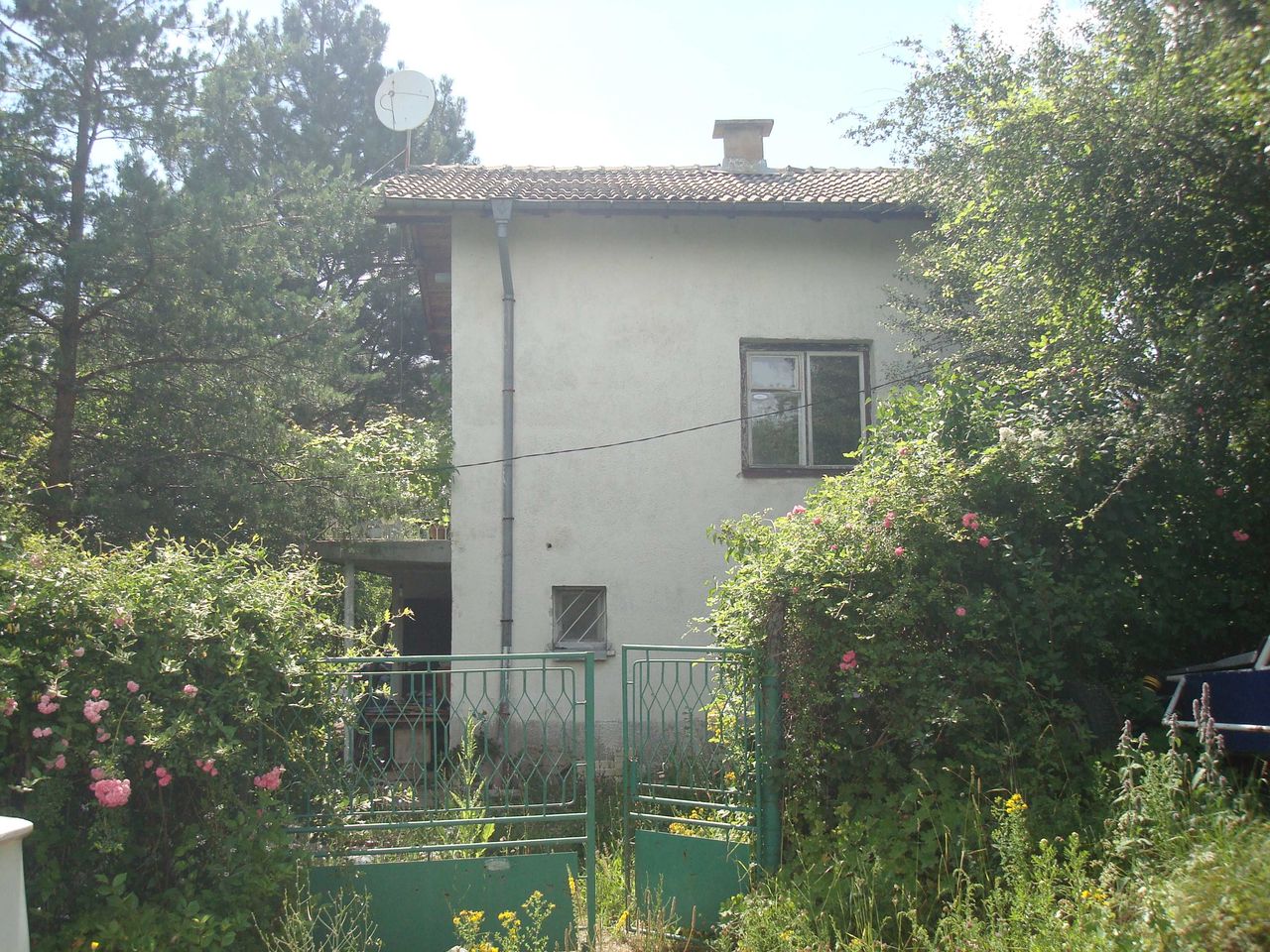Продава се Къща в София, Младост 4 - 150 кв.м за 1134 €/кв.м - Снимка #1
