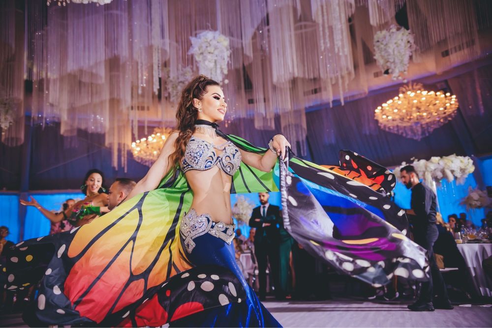 Dansatori profesionisti