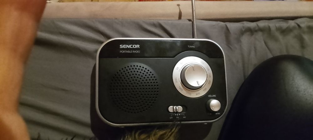 Vând radio portabil sencor