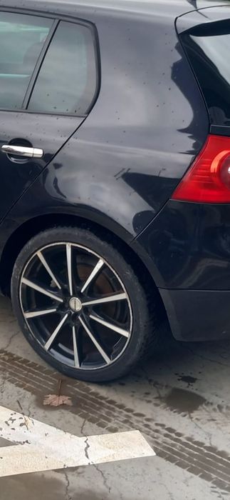 Vând jante cu cauciucuri de iarna noi  225 40 18