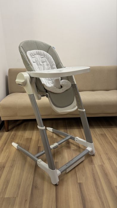 Стульчик-шезлонг для кормления