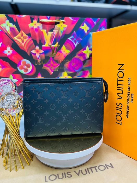 Мъжка чанта / клъч Louis Vuitton