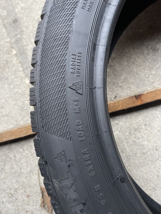 4 anveloe de iarna Continental 195/55/20