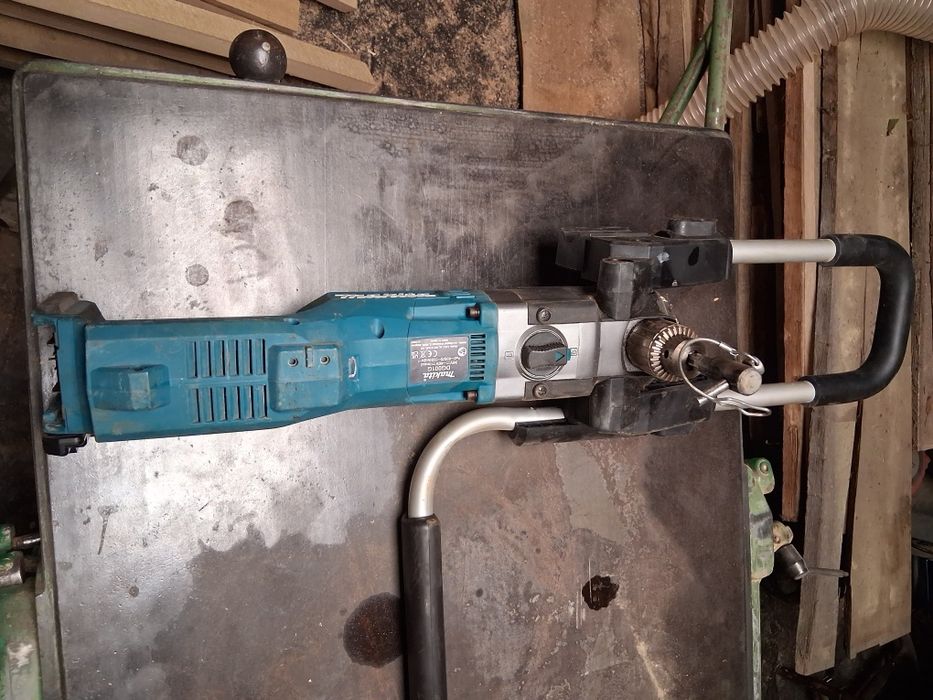 Cheie de gauri pentru grădinărit, plantat stalpi , plantat arbori mici