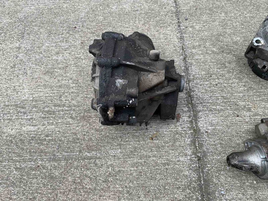 Мерцедес Е класа 2.8 бензин 4X4 раздатка ,динамо,стартер