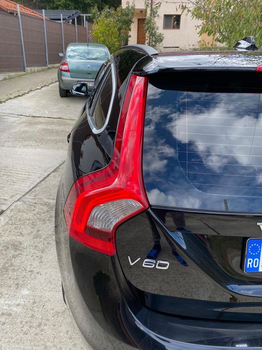 Vând Volvo V60 2.0 163cp,proprietar