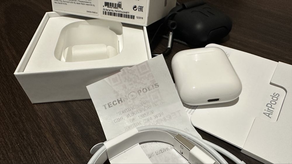 Продавам неразличими от Apple AirPods 2