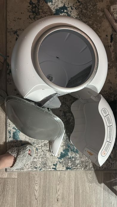 Лоток автоматический для кошек продам