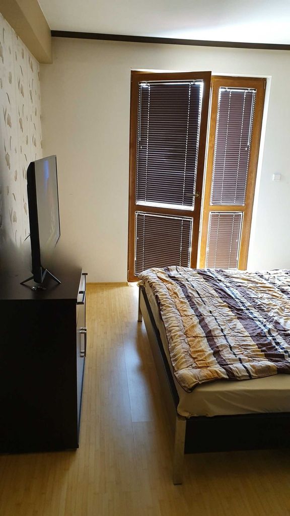 Дава се под наем Двустаен апартамент в София, Център - 70 кв.м за 650 € - Снимка #3
