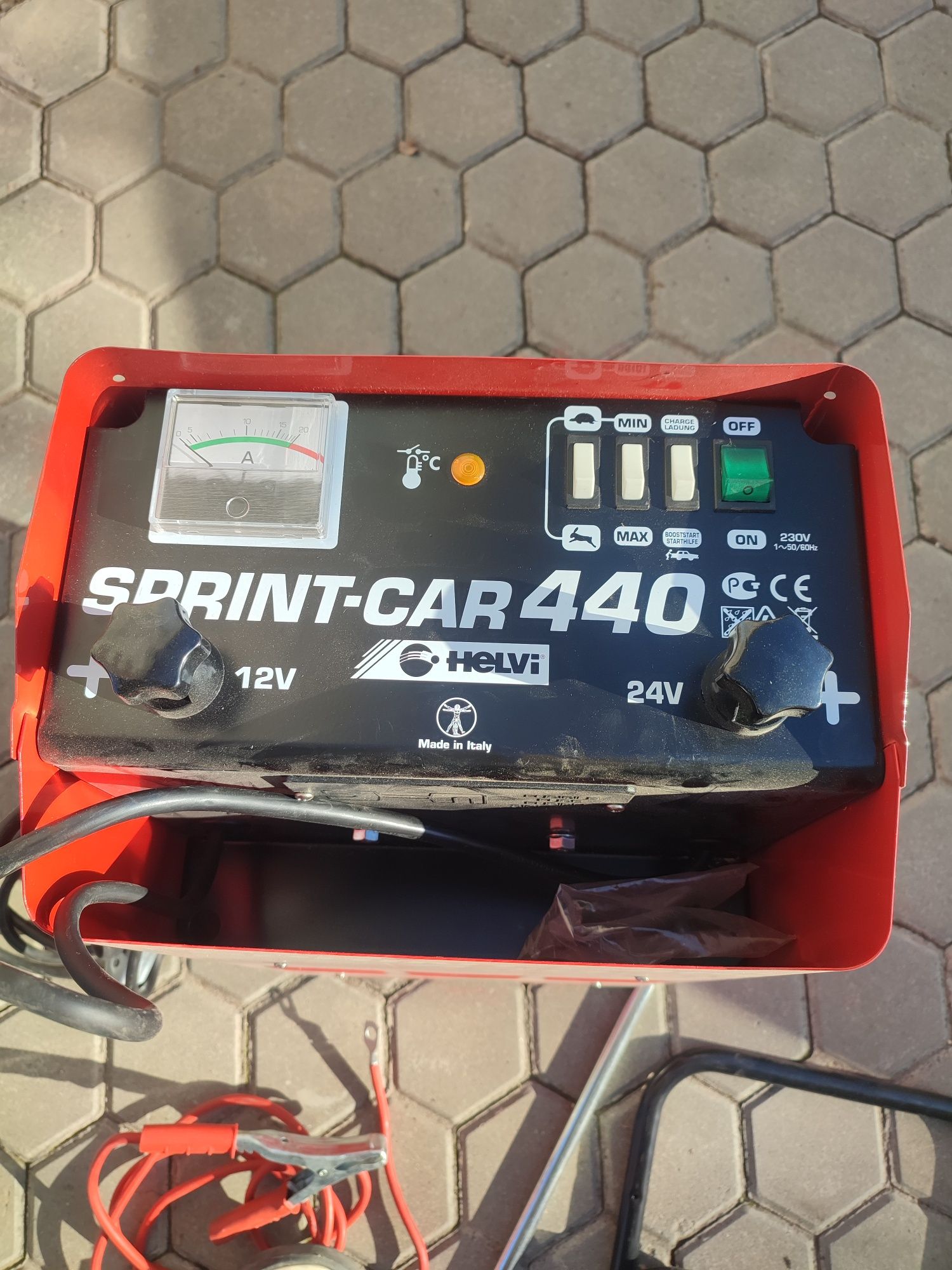 Пуско-зарядное устройство Sprint-Car 440