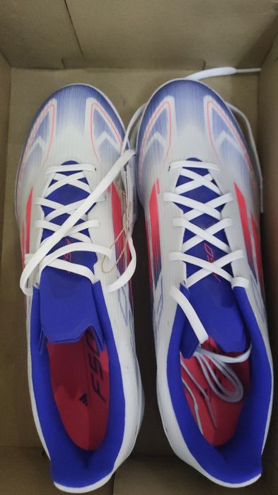 Оригинальные сороконожки Адидас  F50