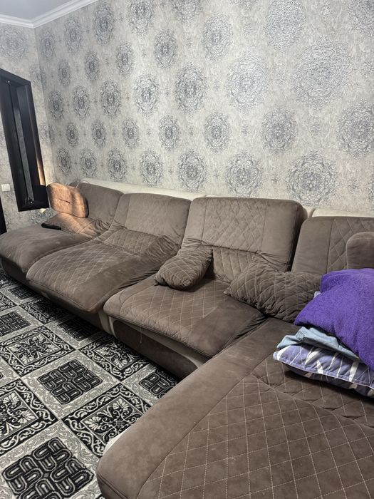 Продам  диван угловой