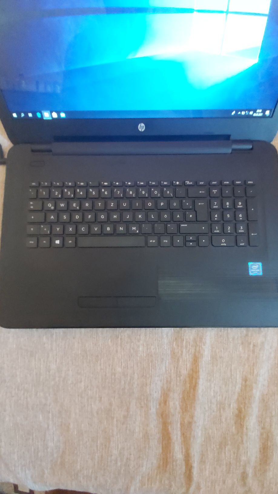 Laptop HP în stare foarte bună de funcționare