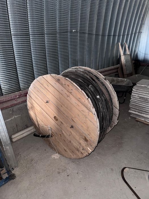 Срочно продам Кабель АА Шв 10 3*25