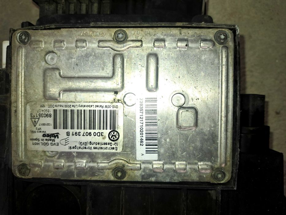 Faruri bixenon adaptive passat b6