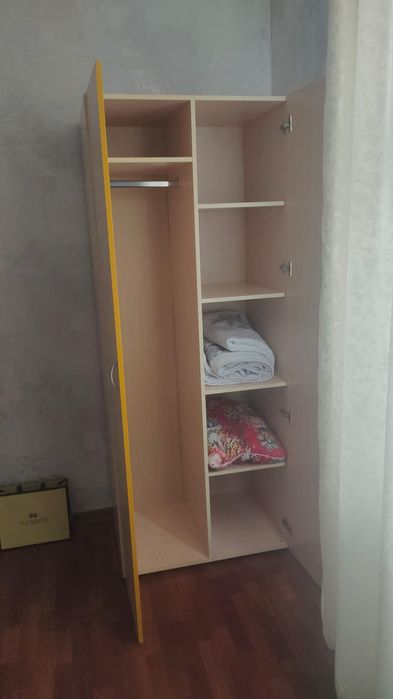 Продам шкафы в хорошем состоянии и двухярусные кровати. Большое количе