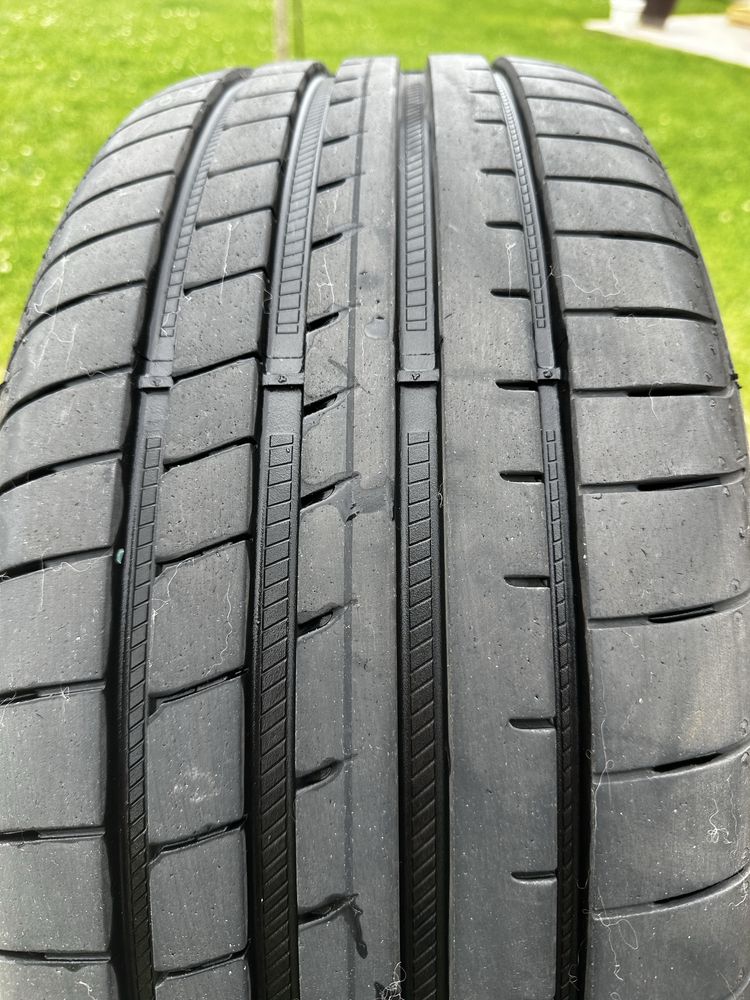 Летни гуми Goodyear Eagle F1 235/45 R18