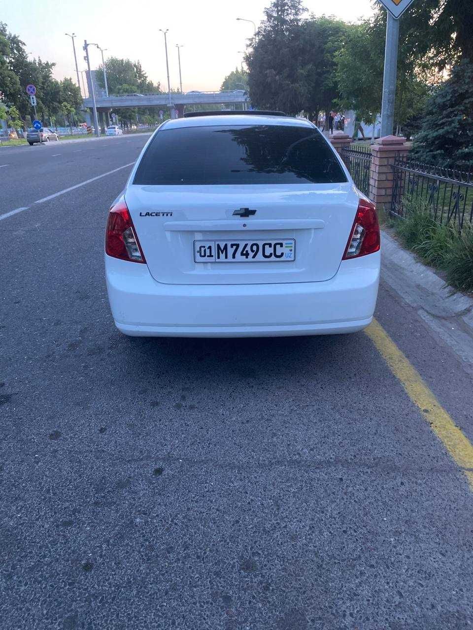 Srochni sotiladi Lacetti - jentra 2019 yil