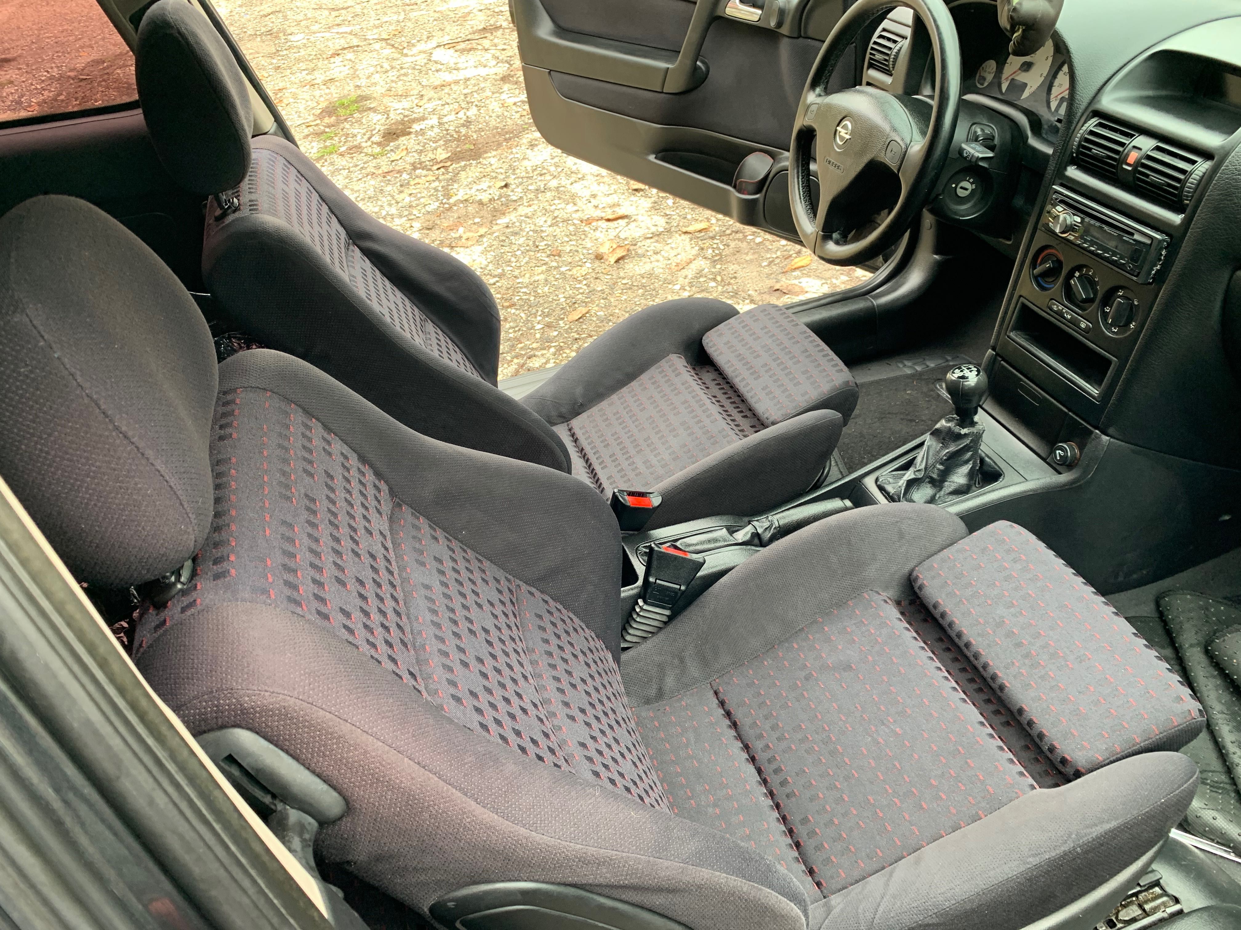 Opel Astra 1.6, 101 к. с.