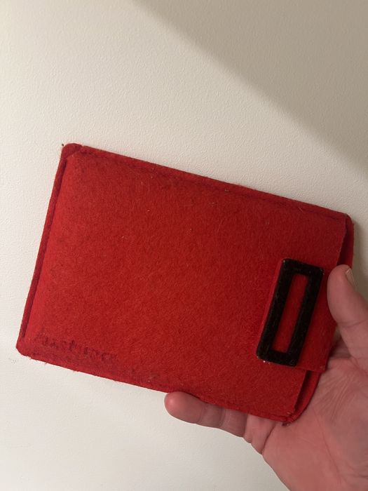 Kindle Amazon original in stare foarte buna cu husa de pasla