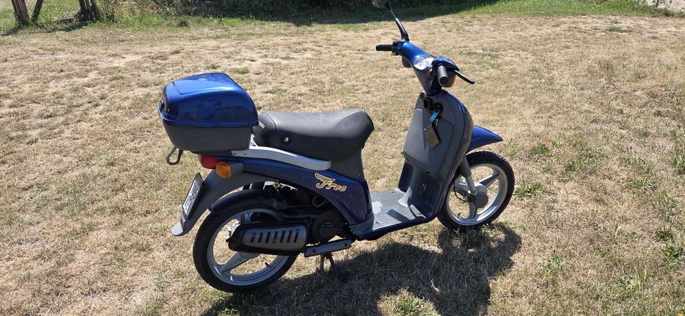 Vand piaggio Free în stare foarte bună cu toate Actele în regulă.