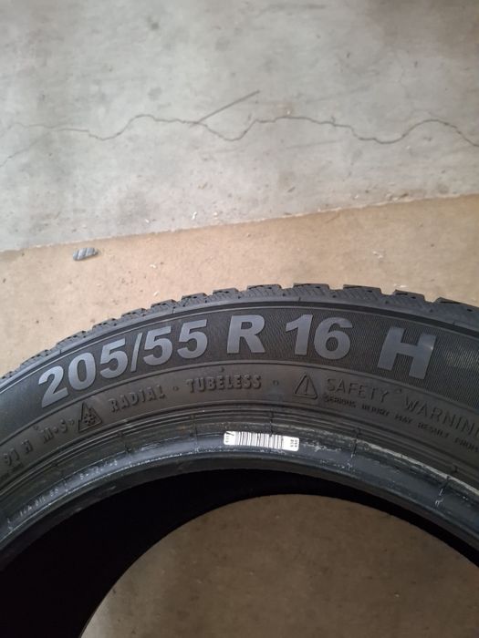 2 Anvelope de iarnă 205 55 r16 Semperit