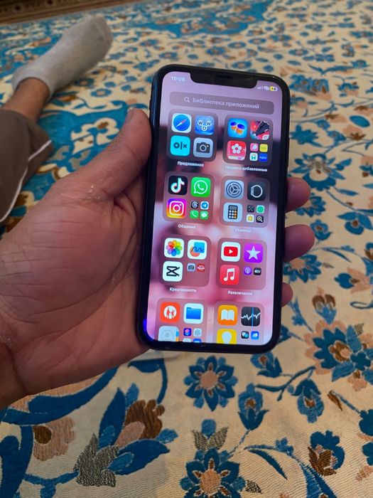 iPhone 11 с каробкам