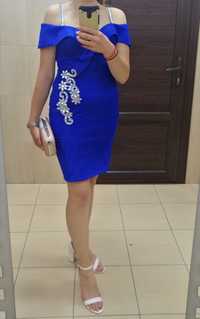 Vând rochiță albastra