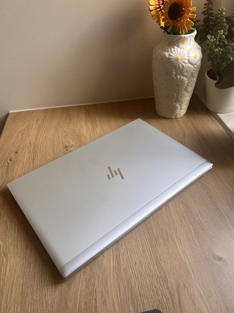 HP EliteBook 850 G8 15.6" IPS i5-1145G7 16GB 256GB