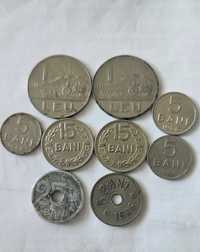 Румънски монети от различни години.