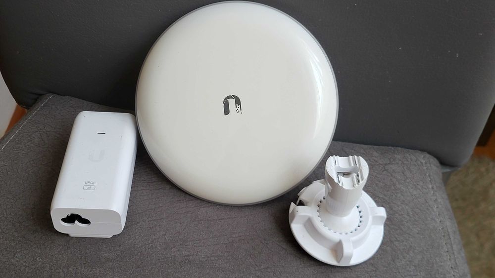 UniFi Building Bridge  fuctional se vinde cum se vede