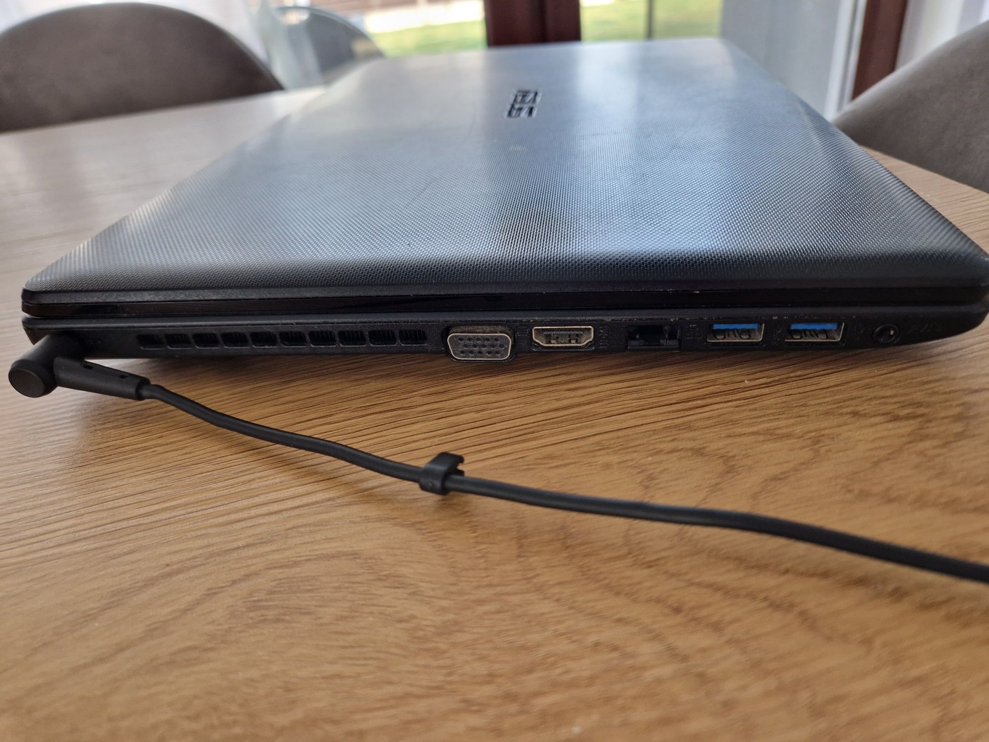 Laptop ASUS X552C