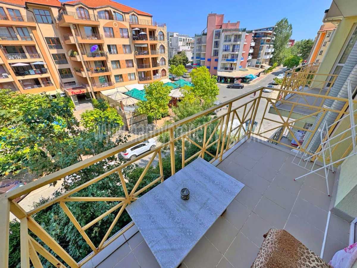 Продава се Тристаен апартамент в к.к. Слънчев бряг - 60 кв.м за 1084 €/кв.м - Снимка #11